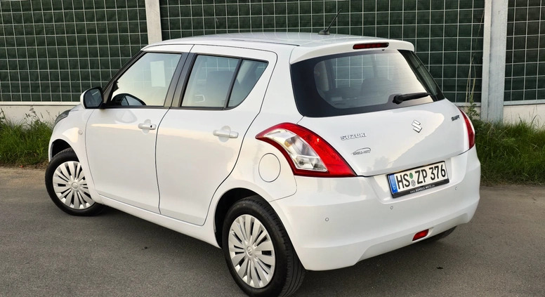 Suzuki Swift cena 28800 przebieg: 170000, rok produkcji 2016 z Mogielnica małe 596